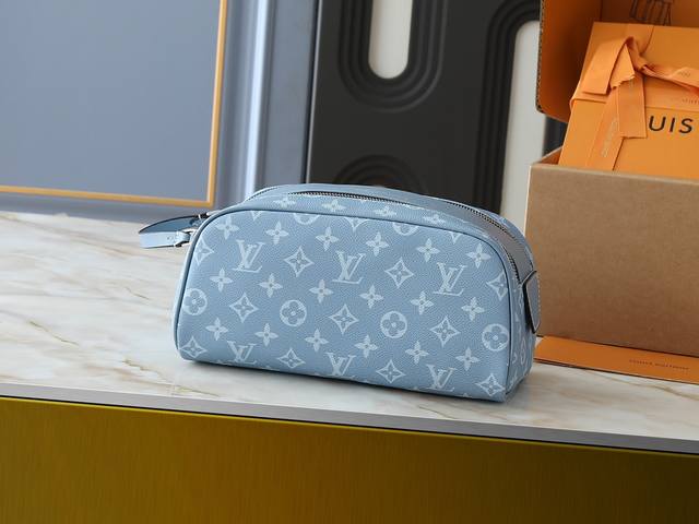 升级原版 M14125 M11482 M47528 M46354 M46696 N40127 M44494 本款 Dopp Kit 盥洗袋选用 Monogram