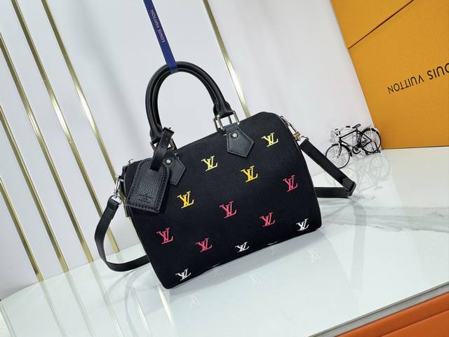 M13966 M 14134 M40391 升级原单 黑色丹宁刺绣 Pharrell Williams 选用深邃 Lv Blason丹宁演绎Keepall Ba