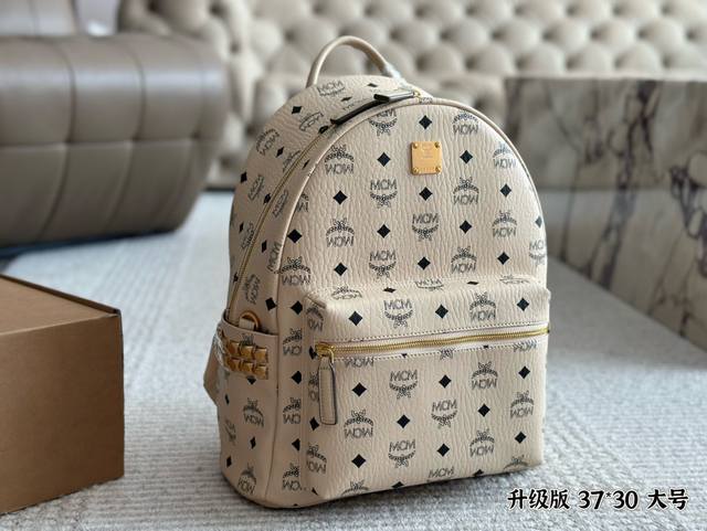 经典高版本Mcm双肩背包到货啦 M C M 款韩国专柜新款双肩包青岛原单代工品质 原版颜色拉头！专柜同材质 原版Ykk拉头拉链 专柜原装定制 防尘袋 韩国乐天免