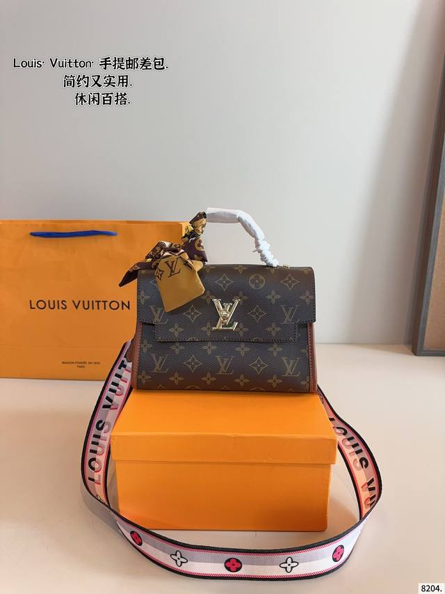 配礼盒. Lv 路易威登 Fleur 手提包变 入门级的款式哦！绝对的终身款！此物经典不言而喻！街拍和实用都是非常Nb的选择！大家拿到后可以感受下，皮质颗粒之间