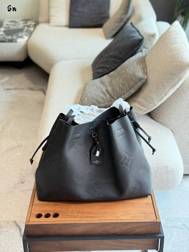 Lv 抽绳购物袋福袋包38Cm Lv 抽绳购物袋福袋包38Cm