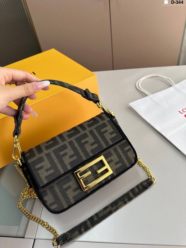 芬迪Baguette Mini法棍包 超级百搭经典系列 颜值超高集美必入 D-344尺寸20×10折叠盒