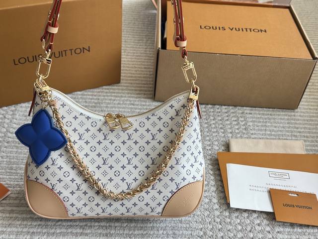 Lv 2025新款Boulogne牛角包 拉链 老花 皮肩带 轻便 大容量▼ 斜挎 单肩 腋下 手提 一包四背，链条点8和肩带都可拆卸 刚拿到有点压扁了，装的日