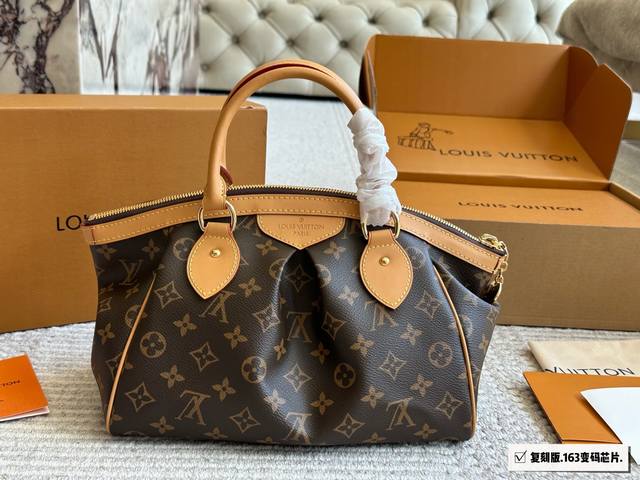 配盒 升级版 Size：34*23 L家 中古手袋， 俗称Lv饺子包， 全封闭拉链口！ 中古！经典款！