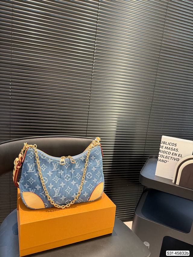 配飞机盒折叠盒子 Lv牛仔牛角包中古款牛角包定制版经典单肩包配置肩带链条单肩斜挎都无敌好看百搭!超级时髦 给你想不到的惊艳尺寸:29 16货号45832 配飞机盒折叠盒子 Lv牛仔牛角包中古款牛角包定制版经典单肩包配置肩带链条单肩斜挎都无敌好看百搭!超级时髦 给你想不到的惊艳尺寸:29 16货号45832