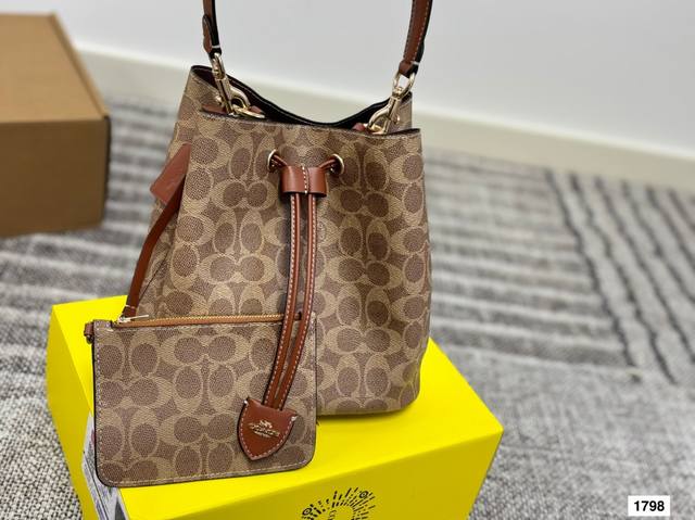 配折叠盒子 Coach 蔻驰水桶 复古系列-百搭神器 原单面料 手感超好 大容量 颜色刚刚好 又精致 尺寸21 22