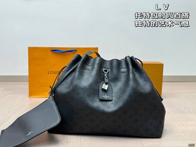 Lv托特包时尚百搭 独特的艺术气息 颜值高 日常出街首选 尺寸42 33 Lv托特包时尚百搭 独特的艺术气息 颜值高 日常出街首选 尺寸42 33