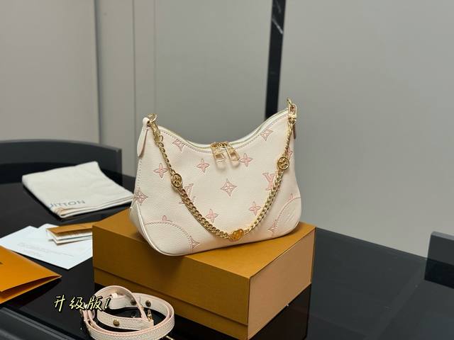 配折叠盒 Size：29*16Cm Lv 最新款牛角包 原版五金！ 定制版直接采用小牛皮 Vintage 经典单肩包 配置肩带链条 单肩斜挎都无敌好看百搭！