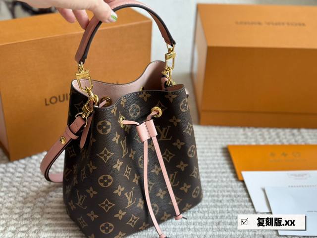 折叠礼盒包装 ｜原单 Lv Neonoe 香槟桶 Lv Neonoe 水桶牛皮原单系列 对比原版软底。Lv 路易威登20新款Neonoe抽绳水桶包单肩女包Lou