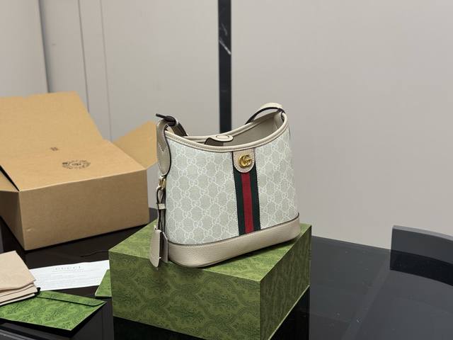 配折叠盒飞机盒 Size：23.21Cm 古奇 水桶包 百搭的Hobo造型 很耐看 又实用的大容量~可以调节的肩带 更可以满足不同的穿搭需求，