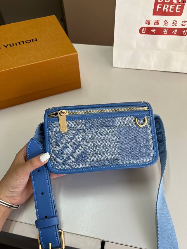 Lv Bosphore 迷你手袋复古 Bosphore 系列，以简洁线条和紧凑构型成就舒适背携 L-154尺寸18×10折叠盒