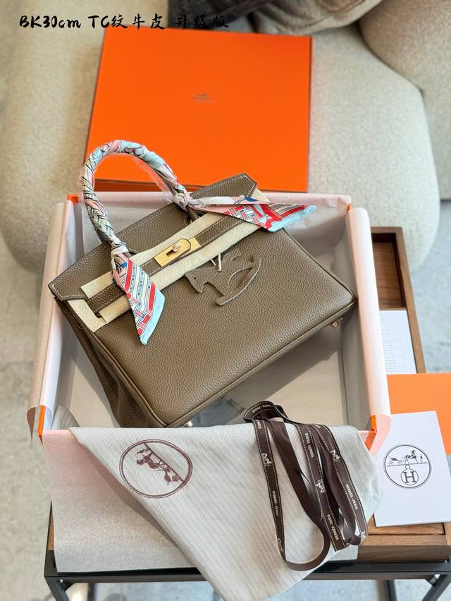 配送丝巾 折叠盒包装 爱马仕Bk30Cm顶级纯皮 集万千宠爱与一身 爱马仕 Birkin铂金包 专柜万年不下架 原厂激光五金 各路时尚主播 网红 明星不离手 气 配送丝巾 折叠盒包装 爱马仕Bk30Cm顶级纯皮 集万千宠爱与一身 爱马仕 Birkin铂金包 专柜万年不下架 原厂激光五金 各路时尚主播 网红 明星不离手 气