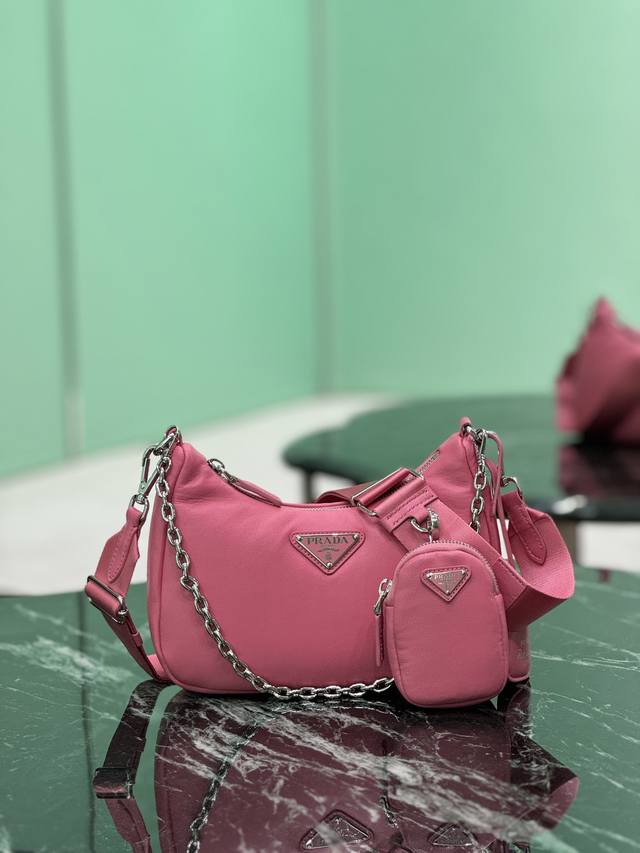 特价 ，不退不换 尺寸：长22X高18X底6.5Cm 款号：1Bh204