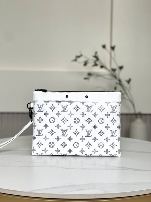 大特价 全新包不退换 83382 大手包白皮压花 30 X 21.5 X 1 厘米 长度 X 高 X 宽 Monogram Shadow 牛皮革 牛皮革饰边 织