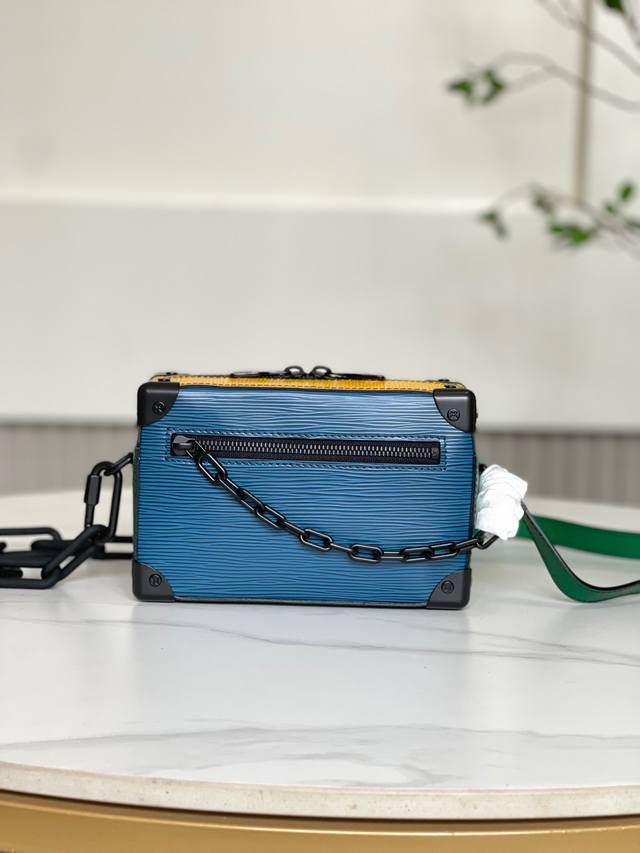 大特价 全新包不退换 款号44480 68721