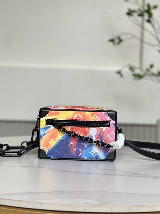 大特价 全新包不退换 款号44480彩虹