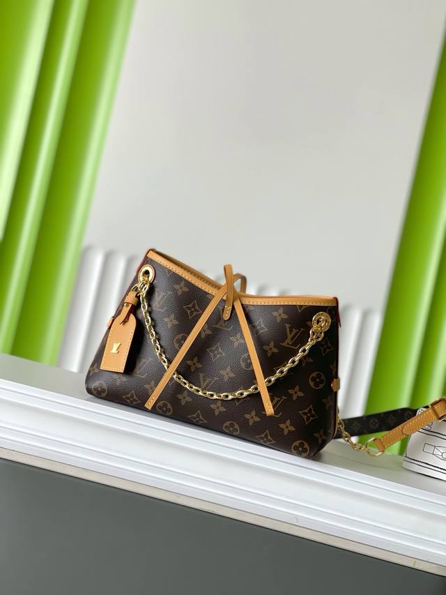 厂价 。 最高版本原厂皮顶级原单配专柜全套包装 顶级原单 实物实拍 M13014 尺寸: 26X17X10Cm Carryall Bb 老花链条斜挎包