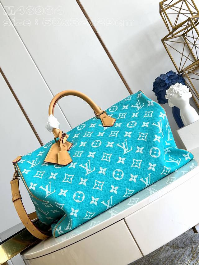 出厂价Pp 顶级原单 M11565湖水兰 M46964 創意總監Pharrell Williams以引人注目且奢華柔軟的原色小牛皮重新演繹Speedy Band