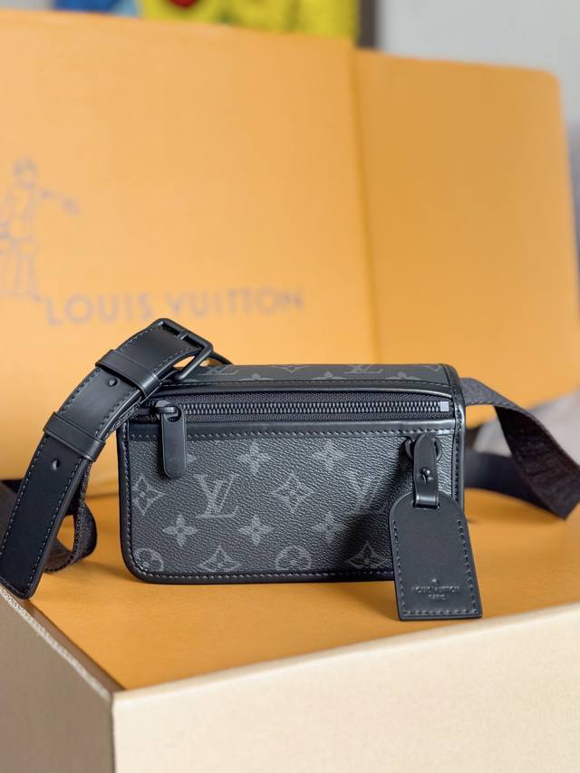 顶级原单全钢五金变码芯片M12599黑花 男 差包系列 Bosphore迷你手袋 得名于品牌2000年代的复古Bosphore系列，以简洁线条和紧凑构型成就舒适