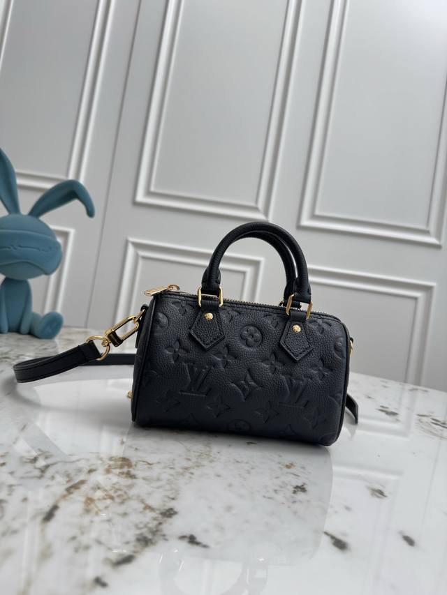 顶级原单 163芯片 本款M81456黑色 M82890杏色Nano Sedy 手袋取材 Monogram Emeinte 压纹皮革，浓缩 Sedy 手袋的经典