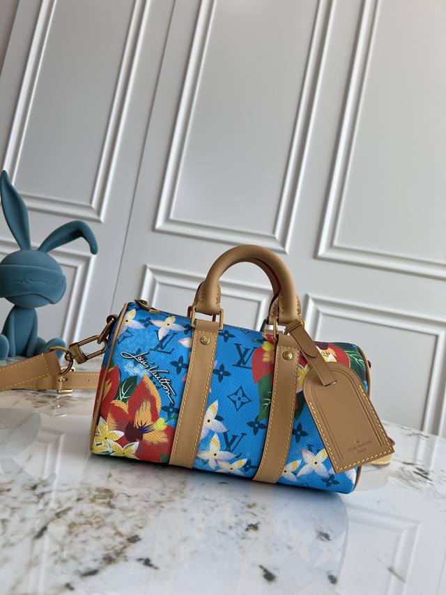 顶级原单新款出货M24999 本款 24999Keepall BandoulièRe 25 手袋浓缩经典 Keepall 旅行袋设计，以 Pharrell Wi