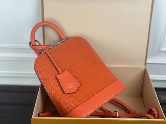 M25103橙色 动态码 顶级原单 专柜同步电子芯片内码出货本款 Alma 双肩包取材 Epi 皮革，于 春夏秀场彰显个性风尚，为 Alma 系列注入潮流新意。