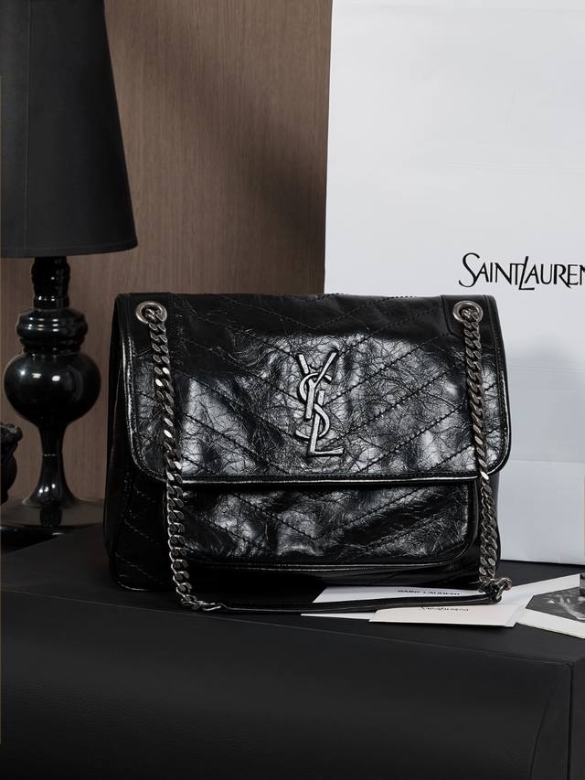 原厂皮全套原版包装 爆款Niki～28Cm 原厂皮爆裂纹 超多明星，网上同款专柜一包难求，风靡全球的Niki，超大容量，油蜡抓皱牛皮，五金更是特别，五金表面是牛