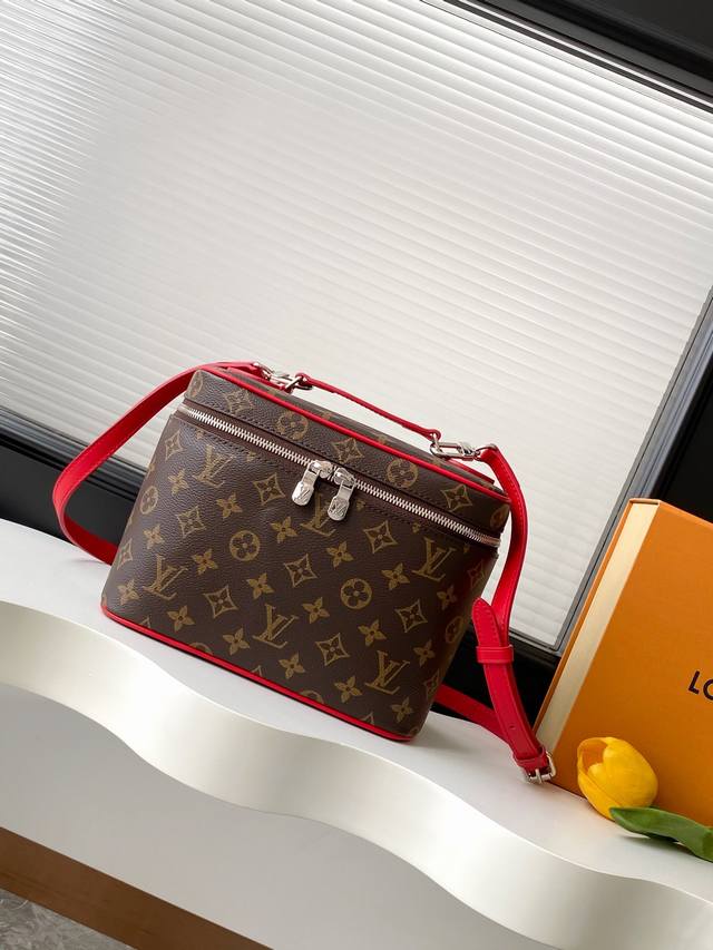 动态163C01芯片 顶级原单加强版 M12671 红 本款 Nice Bb 化妆包取材 Monogram Macassar 帆布，以优雅笔触致意 Nice V