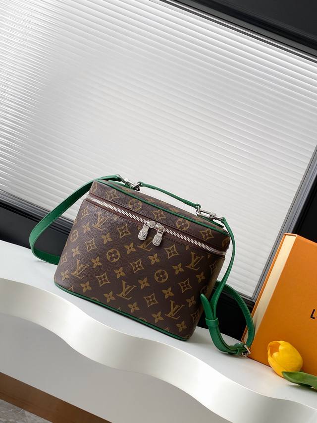 动态163C芯片 顶级原单加强版 M12667绿色 本款 Nice Bb 化妆包取材 Monogram Macassar 帆布，以优雅笔触致意 Nice Van