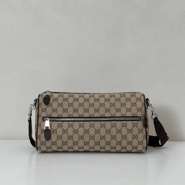 专柜品质，顶级原单货，实物实拍！款号834455杏布，尺寸：宽30X高16X侧宽16Cm，