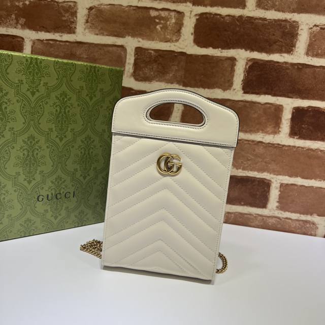 专柜品质，顶级原单货，实物实拍！款号699756米白～尺寸：W14Xh23Xd4.5，出货了。