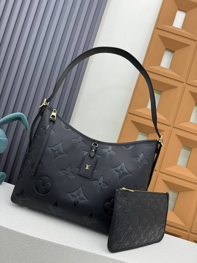 独家背景 M46289黑大号 46288黑小号 顶级原单 本款 Carryall 中号手袋取材 Monogram Empreinte 压纹皮革，以柔软质地贴合身