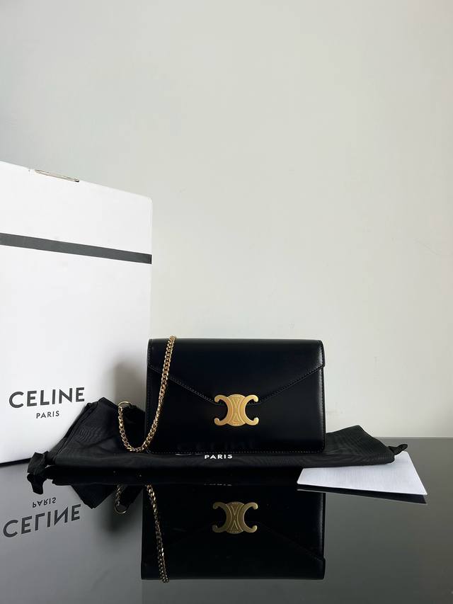 Margo Triomphe 凯旋门信封包链条包Woc 原厂皮 全钢五金 尺寸：19.5 X 12 X 4 Cm，金属按扣开合，可肩背 斜挎，1个主隔层，6个卡