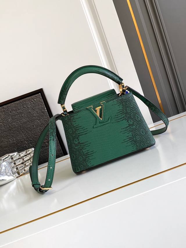 动态芯片，特级专供代购，M98156蜥蜴绿 详细特征:21X14X8厘米 长度 X 高 X 宽