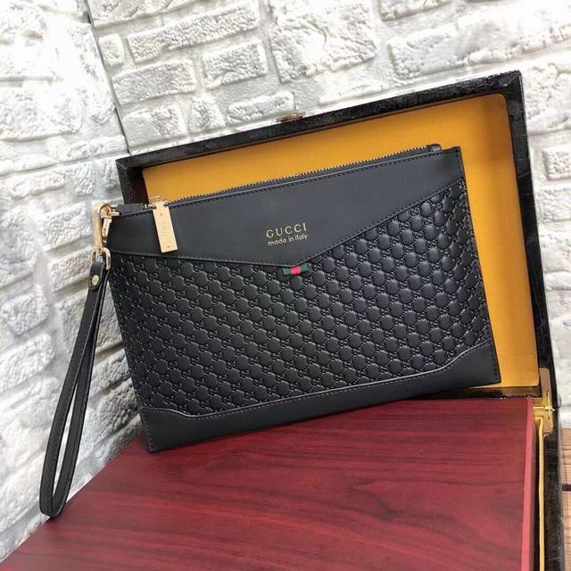 黑色～型号33084-1 超经风靡全民美美的新色 搭配意大利 意大利进口牛皮，原厂五金-质量手感棒棒哒， 只此一家，不怕货比货 就怕不识货！市场原版最好的货专注