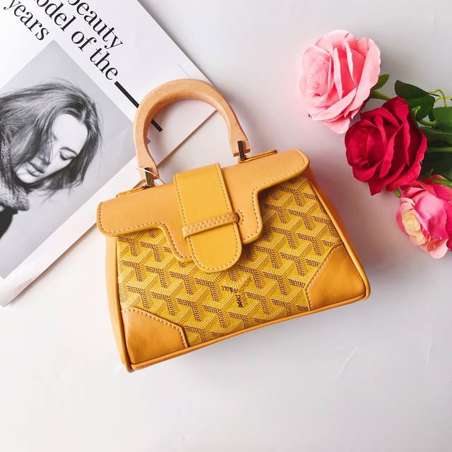 G0Yard 戈雅 Goyard Mini Saigon 西贡包 象征着爱情、优雅、与精致的Saigon包！低调做工又完美、这款包优雅复古又不失风情让人很难拒绝