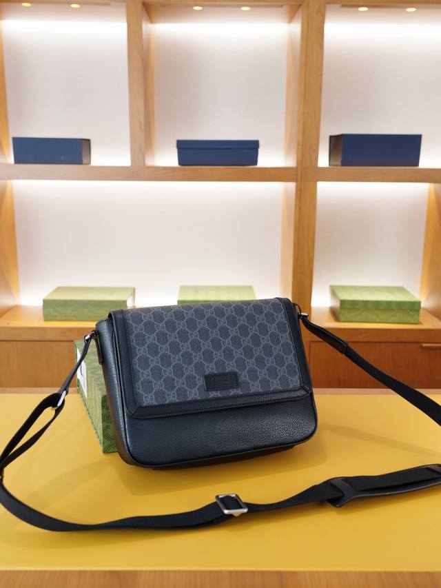 Gucci 古驰 官网同步 高版本 斜挎单肩背包 永恒不过时的标志性产品 纯原单小牛皮 顶级五金制作 非市面普通版本 贸易公司订单货 全部实拍 实用性非常高 完