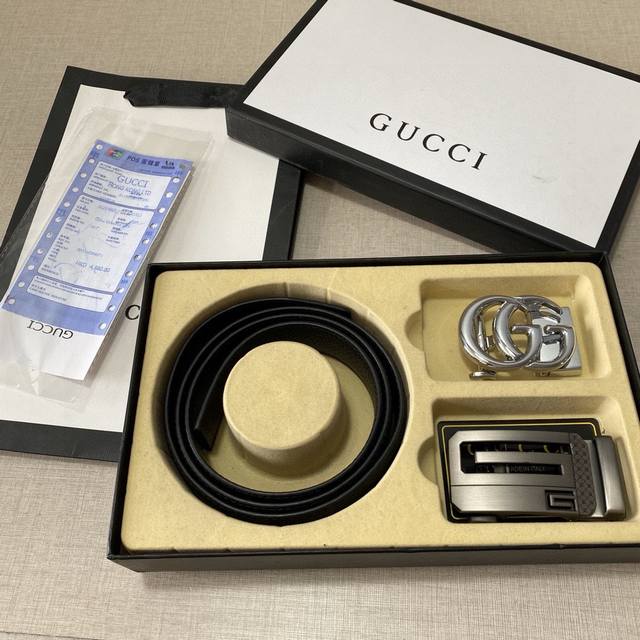 G特惠款 ☆双扣礼盒套装 含礼盒 专柜有售 古驰Gucci专柜在售正品 此款采用定制牛皮制作 油边细致、长度剪裁。正品开模 搭配广州原版扣五金 3.5Cm规格