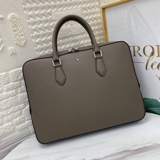 Montblanc 万宝龙匠心系列薄款公文包手提包#顶级原单尺寸39-29-5黑色-卡其色型号:5257-1 Montblanc 万宝龙匠心系列薄款公文包手提包#顶级原单尺寸39-29-5黑色-卡其色型号:5257-1
