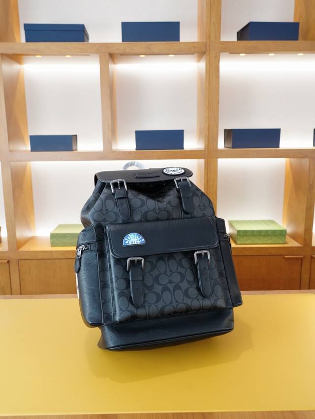 Coach 蔻驰 官网同步 高版本 原厂双肩背包 不要错过 全小牛皮制作 品质极好 超大容量 非市面普通货 来自贸易公司的狠货.. 强调一下 原厂 一直是抢爆的