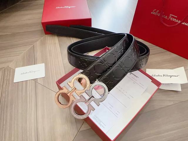 如果不知道送男朋友 送客户 送老公 哪款皮带，选菲拉格慕绝对错不了啦！配正装，多了一份内涵，低调中带着稳。配休闲牛仔裤，多一份阳光帅气，任何年龄都百搭，性价比超