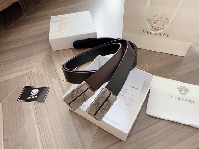 范思哲-纯牛皮 高档货 纹路清晰 手感超好 双面可用 炸街 宽度:3.4厘米 配套美国Simon-全套包装 正品一致的吊牌全套包装 配纸袋 礼品盒 亲们下单一定