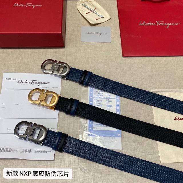 品牌：菲拉格慕Ferragamo 芯片款 等级：原版品质.头层牛皮 专柜售经典爆款开模。油边精致 电脑车线 手感柔软.实物拍摄无修饰 上身效果超好、长度可裁剪.