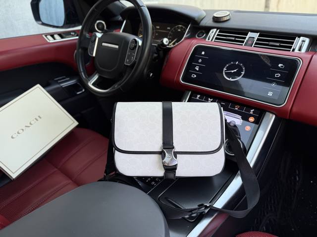 高端货 新款 “ Coach ”蔻驰单肩包蔻驰斜挎 差包 Coach蔻驰 League 29 品牌经典印花设计可调节肩带 人造革拼牛皮革 斜挎单肩包 大号 男款