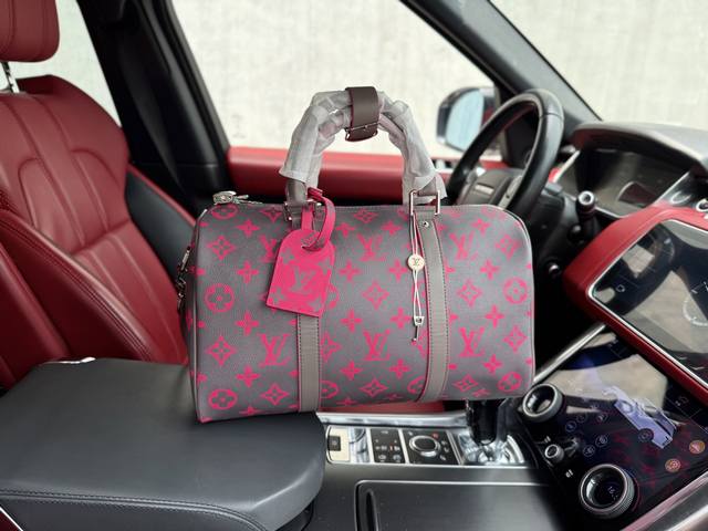 高端货 新款 “Louis Vuitton”Lv旅行袋 路易威登旅行袋M15023 Louisvuitton KeepallbandoulièRe 35 仿旧银