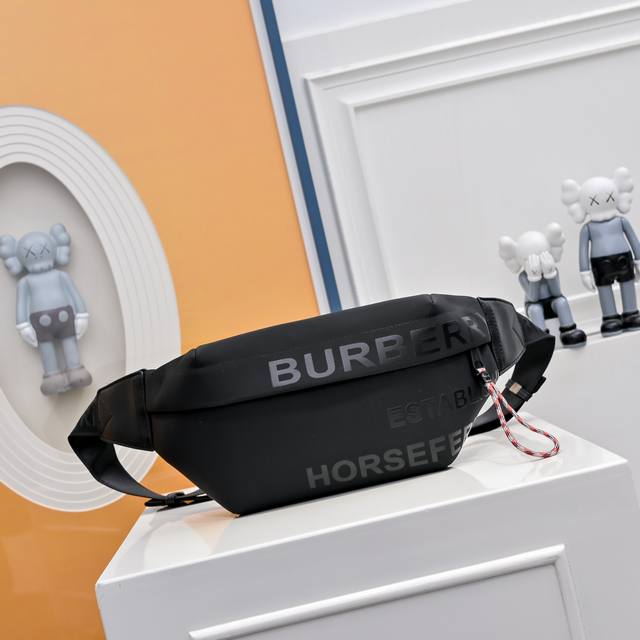 全套包装 原单版巴宝莉Burberry男士专柜胸包腰包。专柜经典男士胸包 完美复刻 采用进口原版面料 配原版超高清五金Logo、专用帆布内里、专注细节 实物实拍
