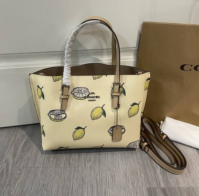 Coa*H Cbb55 Cal78 夏日水果托特包包 草莓、柠檬、橙子全员到齐，夏天的快乐不止在冰美。尺寸25Cm