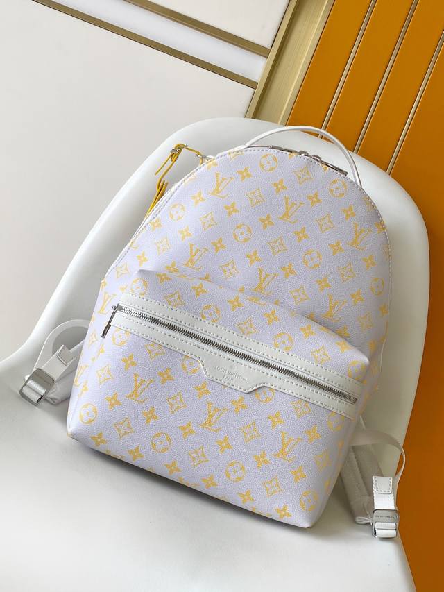 163C01 芯片 M14673新款 顶级原单复刻M24760蓝 M22558本款 Discovery 双肩包取材 Monogram Shadow 皮革，先后以