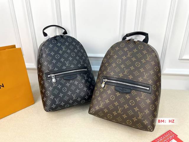 Lv 早春新款双肩包 这款时尚功能背包是最适合都市活躍人士 它将运动袋形与独特的品牌细节元素结合 背都超好看哦！原单品质 每一个细节跟足专柜双肩包尺寸: 27*