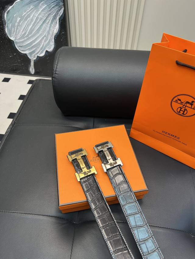 升级版 爱马仕！ ！高版本！！全钢带头 腰带 嘿哈 原单牛皮皮带～热门款 皮带里面最火的啦～质量很好 全套包装！五金绝对不褪色 皮带头和专柜一样的哦～ 配礼盒手